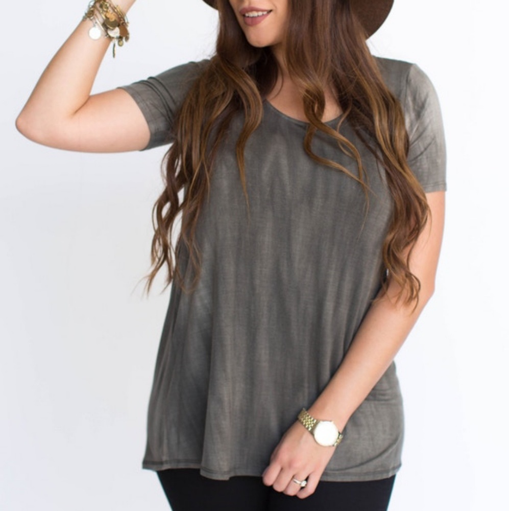 SOLD Agnes & Dora Everyday Tee